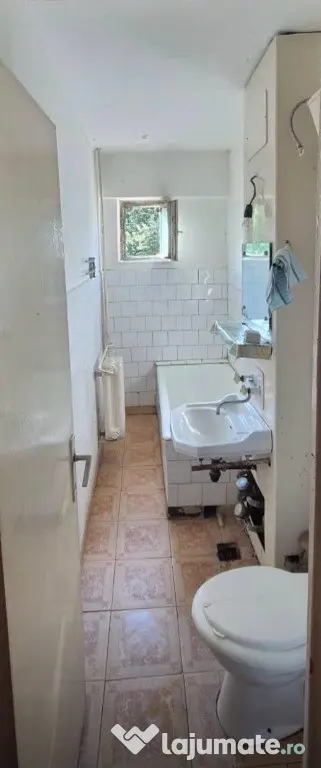 Apartament 2 camere foarte spatios cu 2 balcoane - Botosani (Botosani)