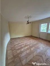 Apartament 2 camere foarte spatios cu 2 balcoane 