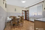 Casă/Spatiu comercial si teren 422 mp de inchiriat zona Uta 