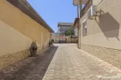 Casă/Spatiu comercial si teren 422 mp de inchiriat zona Uta 