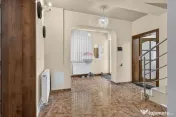 Casă/Spatiu comercial si teren 422 mp de inchiriat zona Uta 
