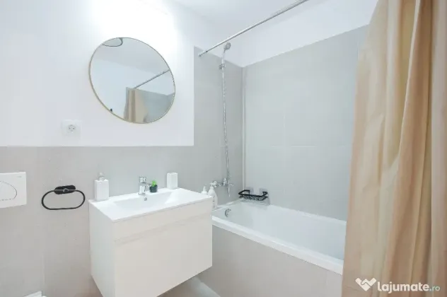 PF închiriez studio modern + loc de parcare | Complex Silk District - Iasi (Iasi)