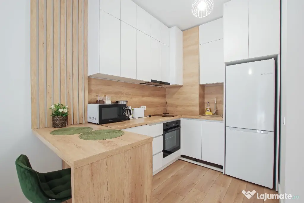PF închiriez studio modern + loc de parcare | Complex Silk District - Iasi (Iasi)