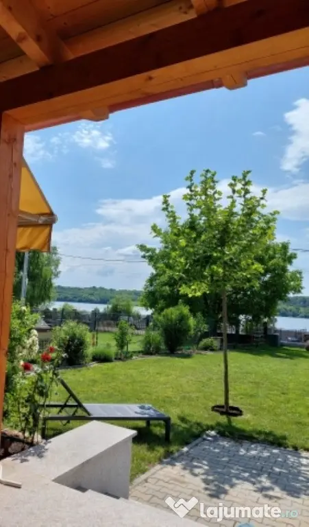Inchiriez casa 3 camere,140mp utili,teren 1000mp,zona Simian, 700euro - Simian (Mehedinti)
