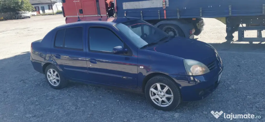 Renault symbol Vand sau schimb cu remorca!