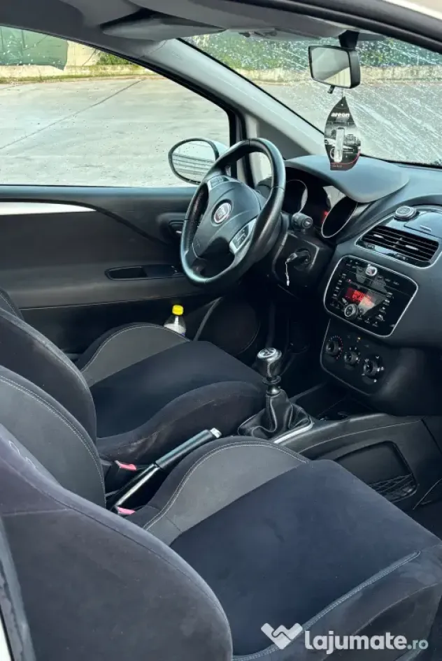 Vând Fiat Punto