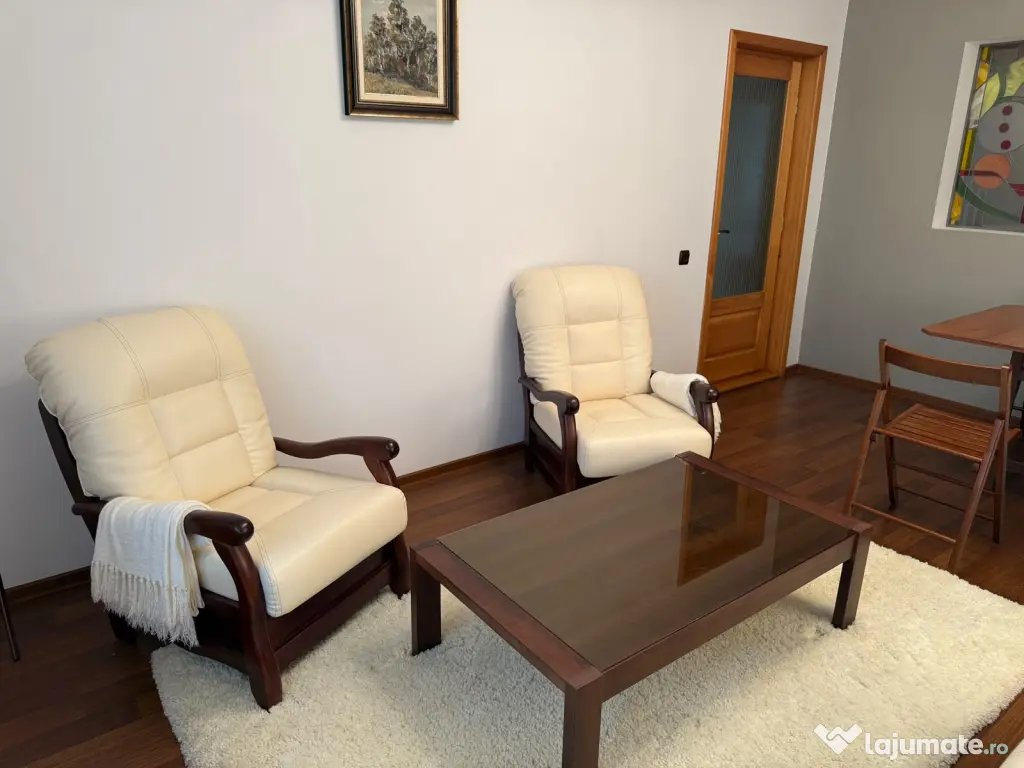 Apartament 3 camere de închiriat zonă centrală, 65 mp, boxă, spațios