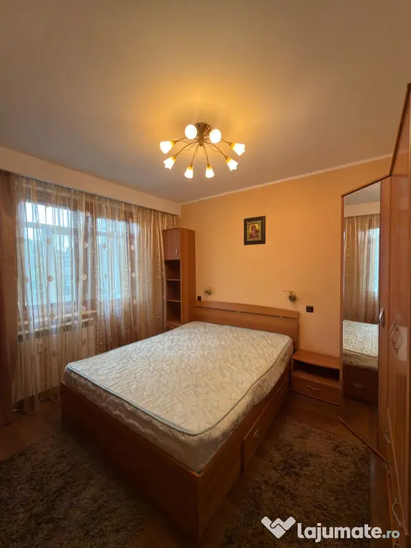Apartament 3 camere de închiriat zonă centrală, 65 mp, boxă, spațios