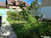 De vânzare: Casă primitoare cu 2 camere, curte și pivniț 