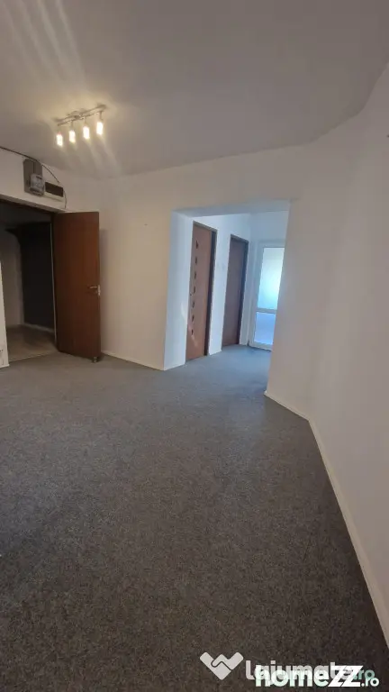 UNIVERSITATE - proprietar, BLOC 1980, AP 4 camere decomandat - Bucuresti (Bucuresti-Ilfov)