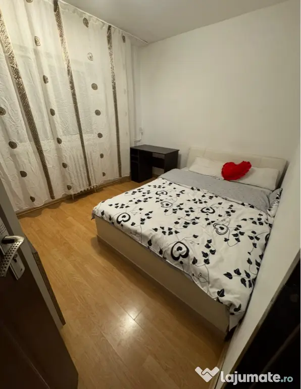 Închiriez apartament 2 camere str. Alexandru Vlăhuța