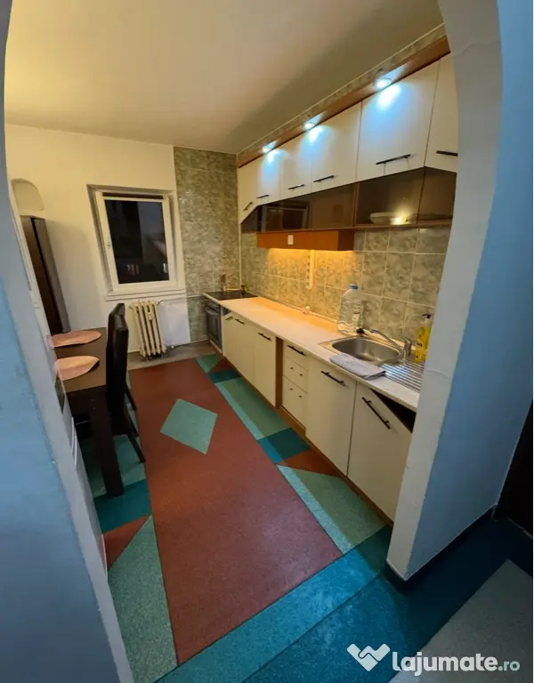 Închiriez apartament 2 camere str. Alexandru Vlăhuța
