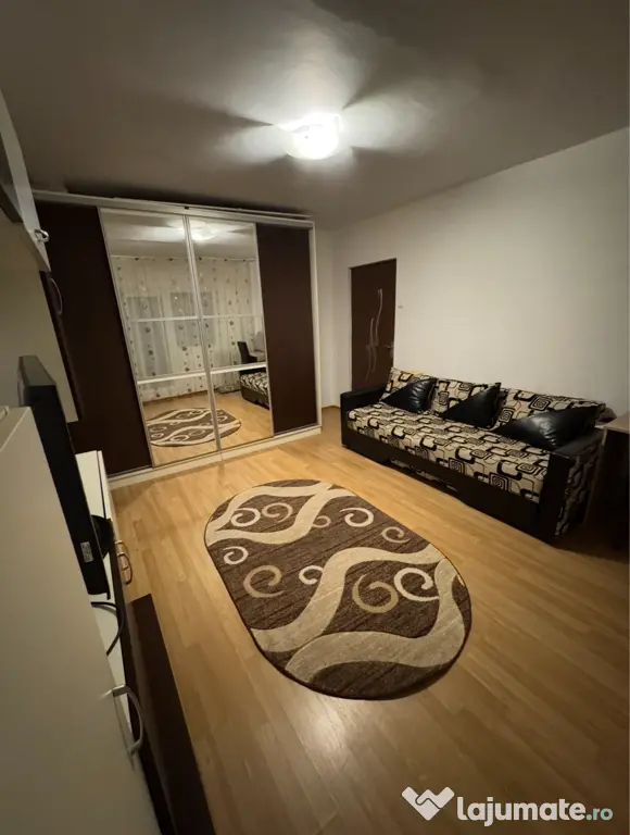Închiriez apartament 2 camere str. Alexandru Vlăhuța