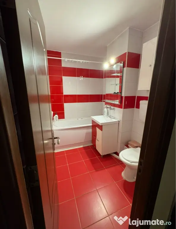 Închiriez apartament 2 camere str. Alexandru Vlăhuța
