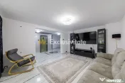 Proprietate cu 2 case si curte in Oarja, AG