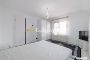 Proprietate cu 2 case si curte in Oarja, AG