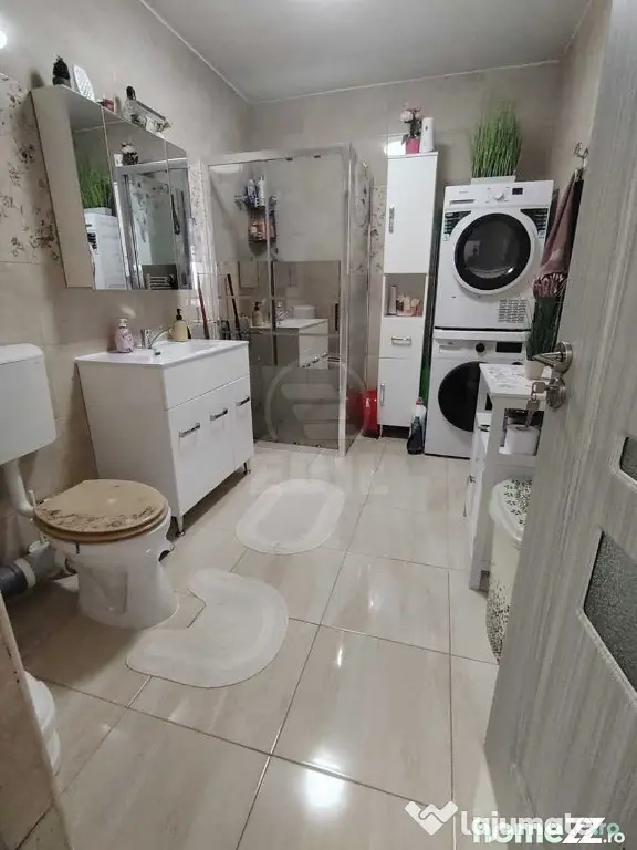 Apartament 3 camere semidecomandat zona Florilor - Floresti (Cluj)