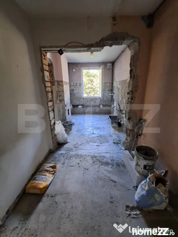 Apartament 2 camere, 52 mp, balcon, renovări esențiale, Mu - Targu Mures (Mures)