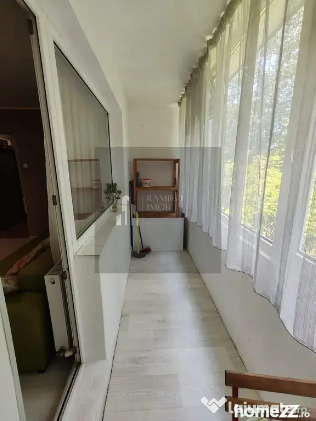 Apartament 3 camere, Brancoveanu/ Covasna, renovat, mobil... - Bucuresti (Bucuresti-Ilfov)