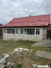 Casă de vânzare cu teren generos de 1.800 mp – Hășdate 