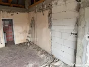 Casă de vânzare cu teren generos de 1.800 mp – Hășdate 