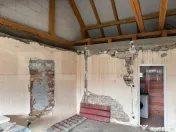 Casă de vânzare cu teren generos de 1.800 mp – Hășdate 