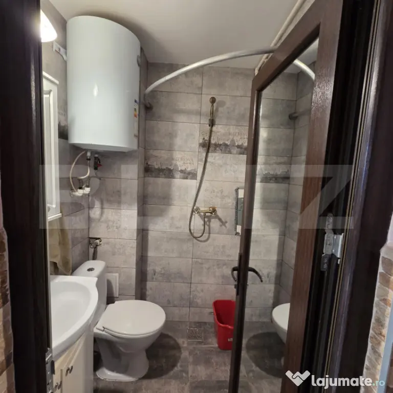 Apartament o camera, 37mp, Decomandat, Zona Tiglina 1 - Galati (Galati)