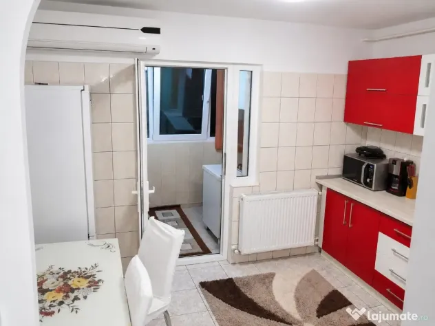 inchiriez apart 3 camere Faleza nord