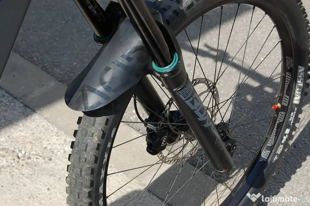 Bicicleta yt tues 2021