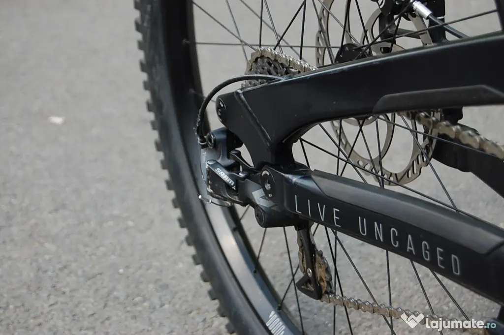 Bicicleta yt tues 2021