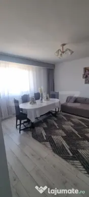 Apartament cu 3 camere 