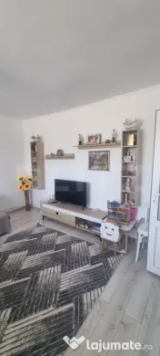 Apartament cu 3 camere 
