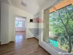 Casă spațioasă, complet renovată la interior, 4 camere, 2 băi