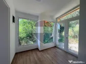 Casă spațioasă, complet renovată la interior, 4 camere, 2 băi 