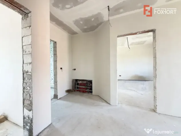 Duplex cu 5 camere, 117 mp utili si 348 mp teren, de vanzare - Sacalaz (Timis)