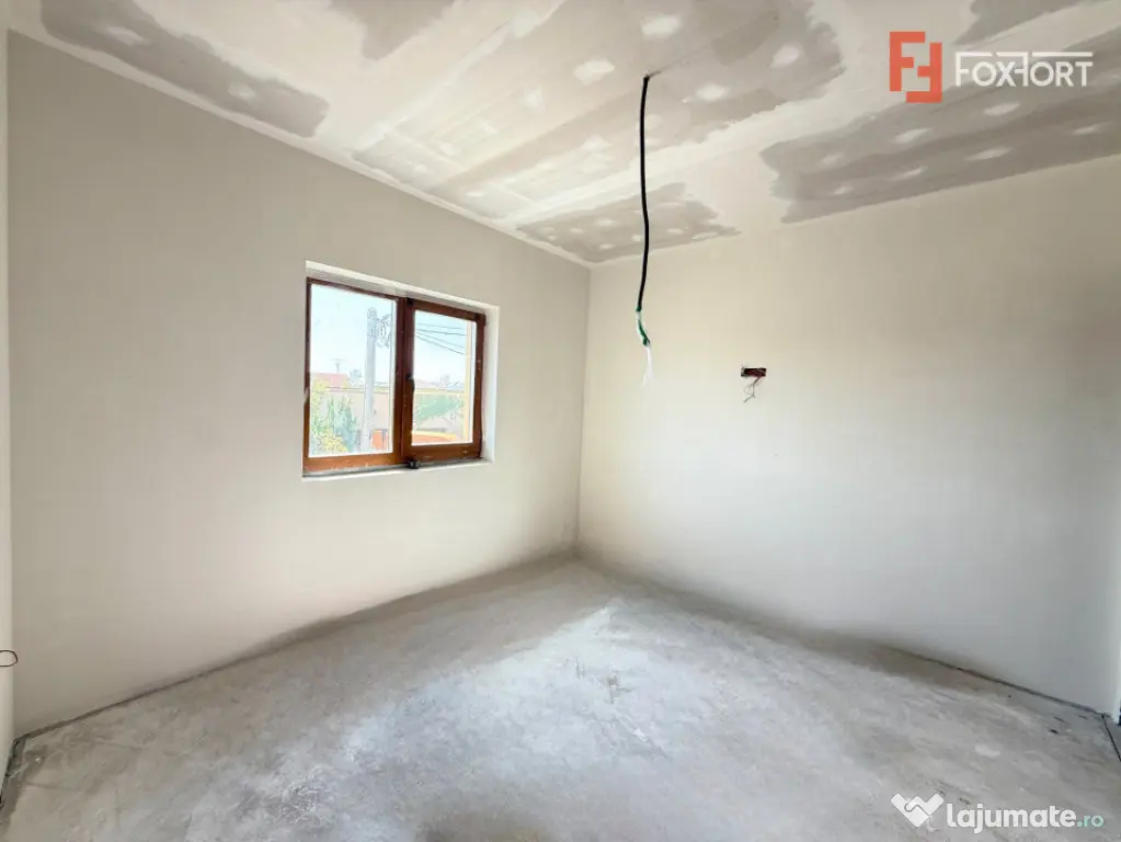Duplex cu 5 camere, 117 mp utili si 348 mp teren, de vanzare - Sacalaz (Timis)