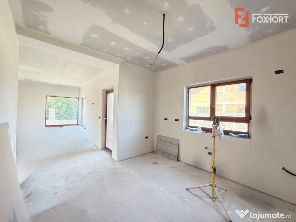 Duplex cu 5 camere, 117 mp utili si 348 mp teren, de vanzare - Sacalaz (Timis)