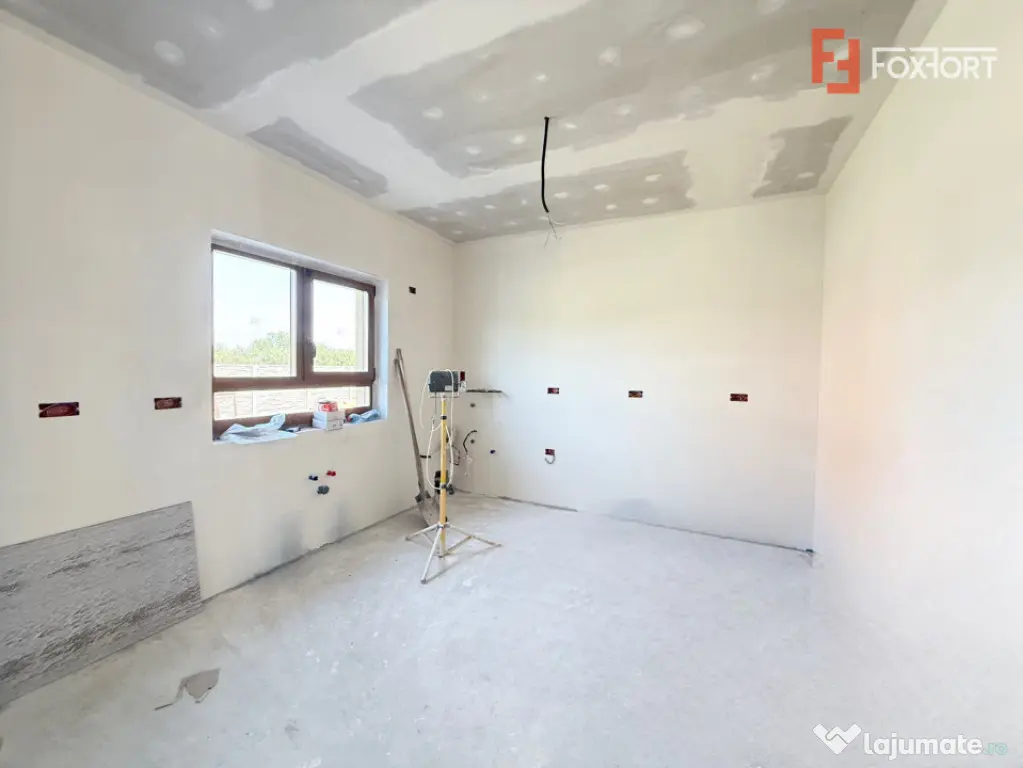 Duplex cu 5 camere, 117 mp utili si 348 mp teren, de vanzare - Sacalaz (Timis)