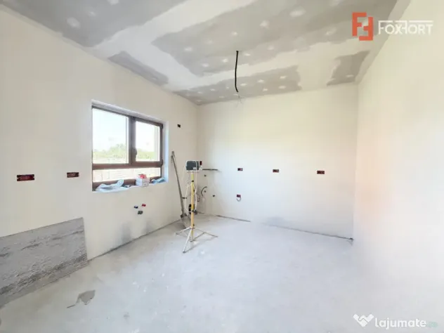 Duplex cu 5 camere, 117 mp utili si 348 mp teren, de vanzare - Sacalaz (Timis)