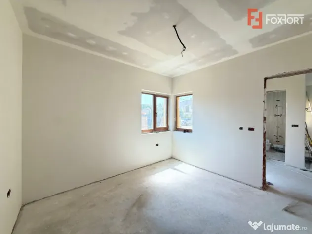 Duplex cu 5 camere, 117 mp utili si 348 mp teren, de vanzare - Sacalaz (Timis)