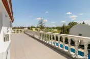 Domeniu privat 5.000 mp, cu reședință de 625 mp și piscină, Corbeanca 
