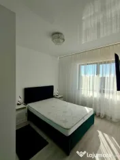 Apartament 3 camere de închiriat pe termen lung în zona Co