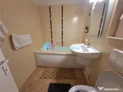 Apartament cu 3 camere Marasesti zona Catedralei 