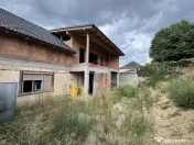 Casă 226 mp utili, la roșu – Vitrometan, strada Teilor