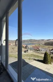 Casă cu vedere spectaculoasă - pentru locuit sau investiție turistică