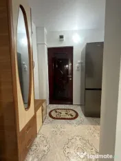 De inchiriat apartament 2 camere, renovat , Micro 40, et.1, 1500 lei