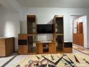 De inchiriat apartament 2 camere, renovat , Micro 40, et.1, 1500 lei