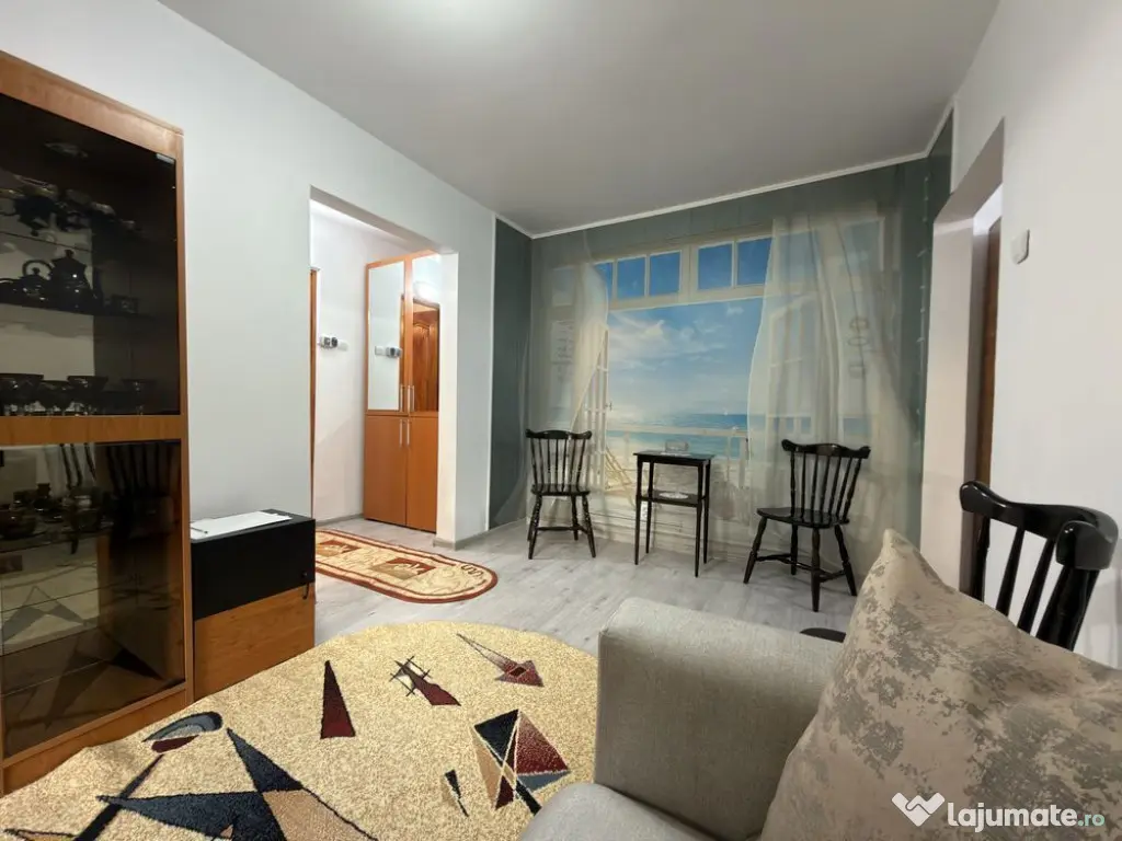 De inchiriat apartament 2 camere, renovat , Micro 40, et.1, 1500 lei - Galati (Galati)