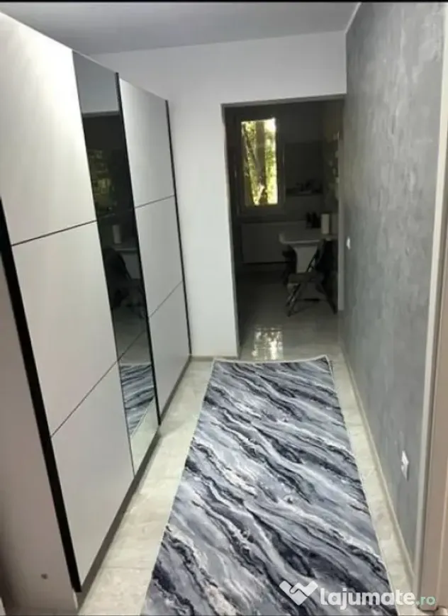 De închiriat apartament cu 2 camere în Micro 17, etaj 2, 450 euro - Galati (Galati)