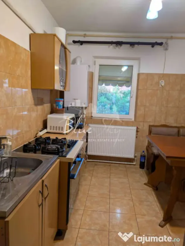 3 CAMERE DECOMANDAT | MARVIMEX | PARCARE REZERVATĂ - Constanta (Constanta)
